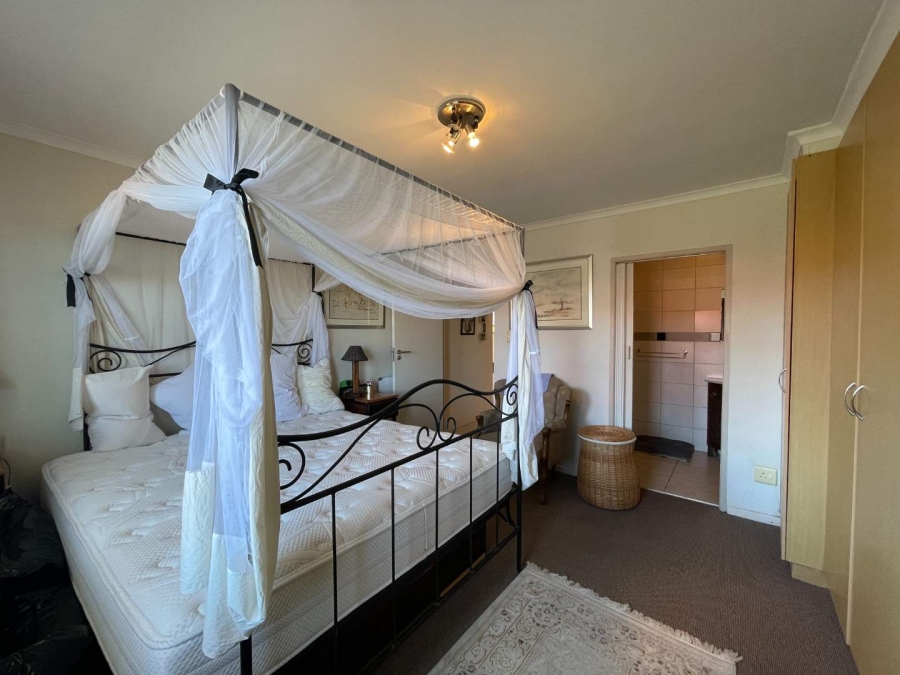 2 Bedroom Property for Sale in Hartenbos Central Western Cape